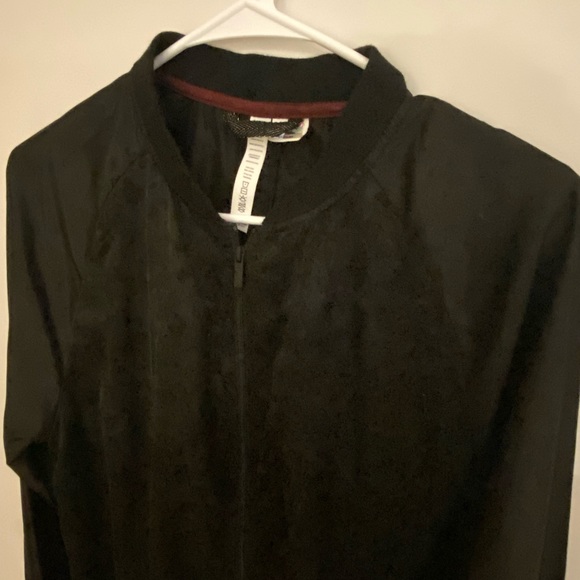 Long black spring jacket - Picture 3 of 7